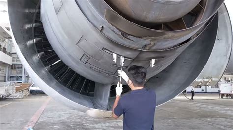 boeing 777 engine thrust.